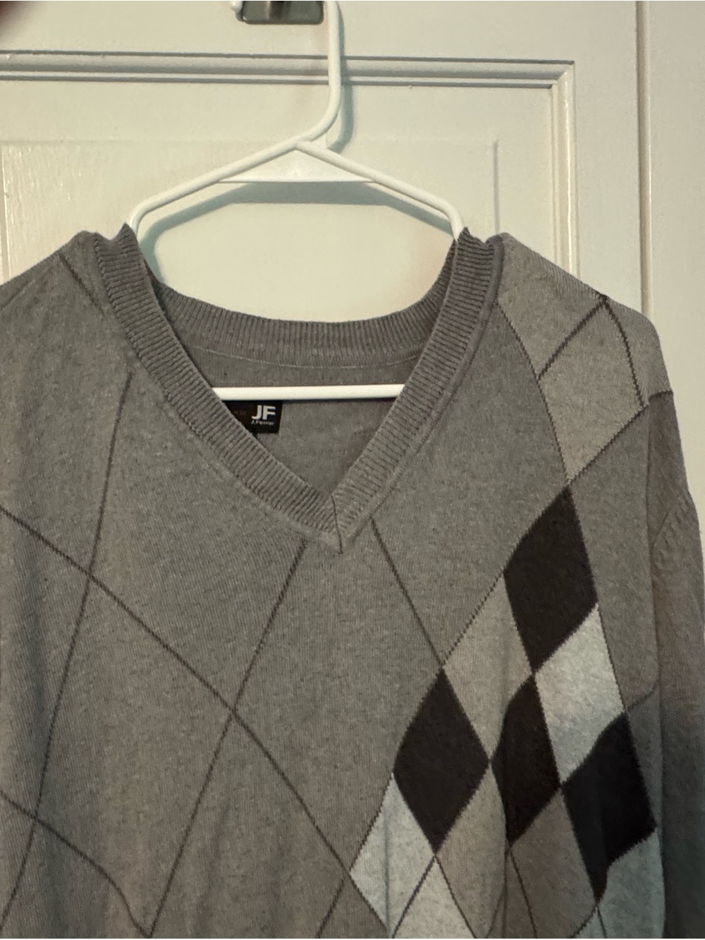 Classic J. Ferrar Men’s Gray Argyle V-Neck Sweater Modern Fit Cotton Blend. Sz L - Picture 2 of 8